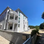 Apartman Adria With Swimming Pool Vir