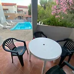 Adria With Swimming Pool Apartament Vir