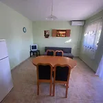 Adria With Swimming Pool Apartament Vir